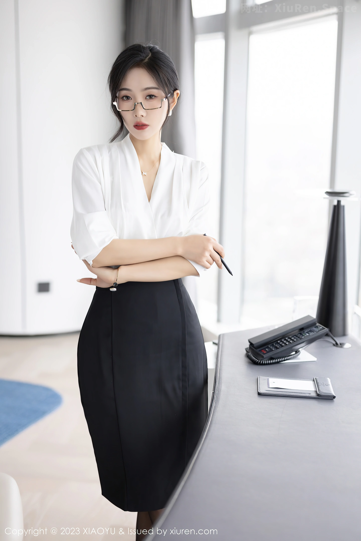 图片[3]-[XiaoYu画语界]Vol.1005 模特苏苏阿OL职业装露白色蕾丝内衣秀曼妙身姿迷人诱惑写真87P-秀人网官方网站